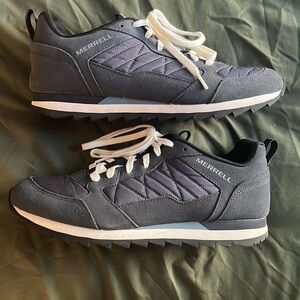 Men’s Merrell Navy Sneakers size 10